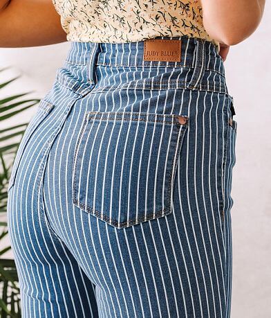 Judy Blue&#174; Ultra High Rise Super Flare Jean BACK_POCKET