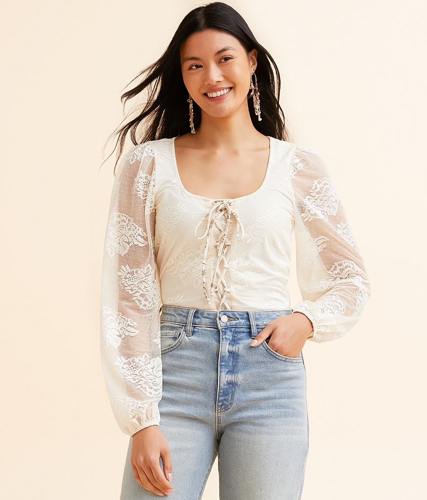 Willow &#38; Root Floral Lace Top front view