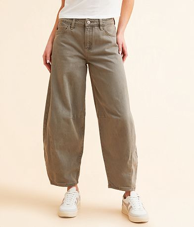 KanCan Signature Horseshoe Stretch Jean front view