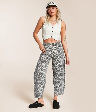 KanCan Horseshoe Cheetah Print Stretch Jean MISC_DETAIL_2