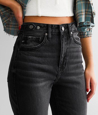 KanCan 90s Straight Jean misc detail 1 view