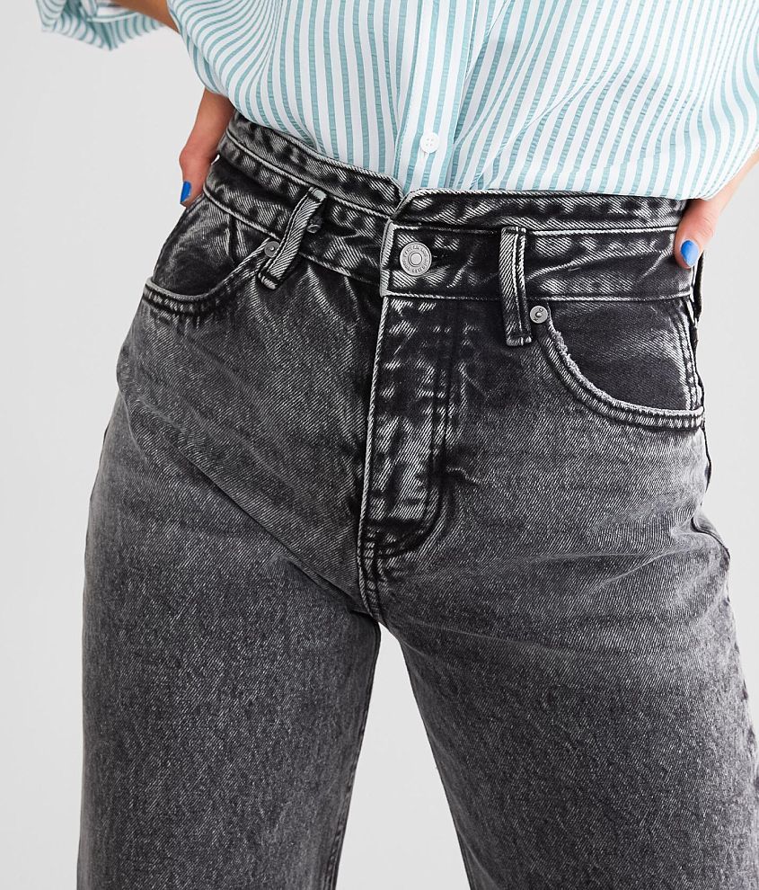 High Rise 90s Flare Jean