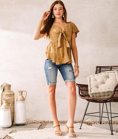 KanCan High Rise Bermuda Stretch Cuffed Short misc detail 2 view