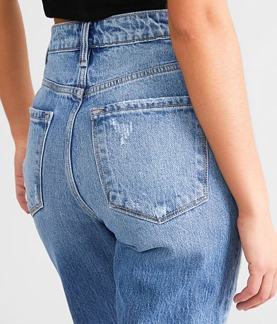 KanCan Signature 90s Straight Stretch Jean back pocket view
