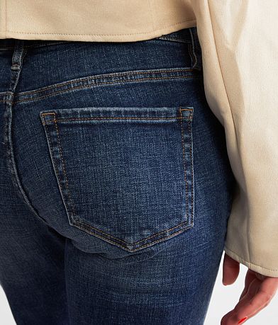 KanCan Signature Mid-Rise Relaxed Stretch Jean BACK_POCKET