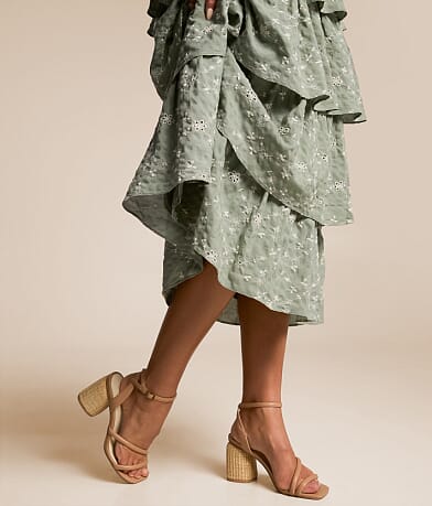 Embroidered Floral Tiered Midi Dress thumbnail 6