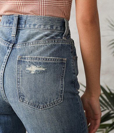 Willow &amp; Root The Vintage Dad Jean back pocket view