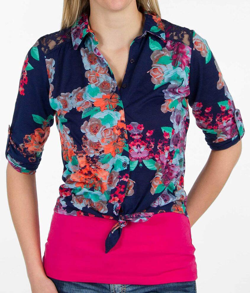 Daytrip Floral Cropped Shirt front view