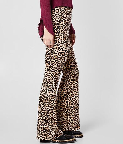 Daytrip Cheetah Print Flare Pant FULL_RIGHT_SIDE