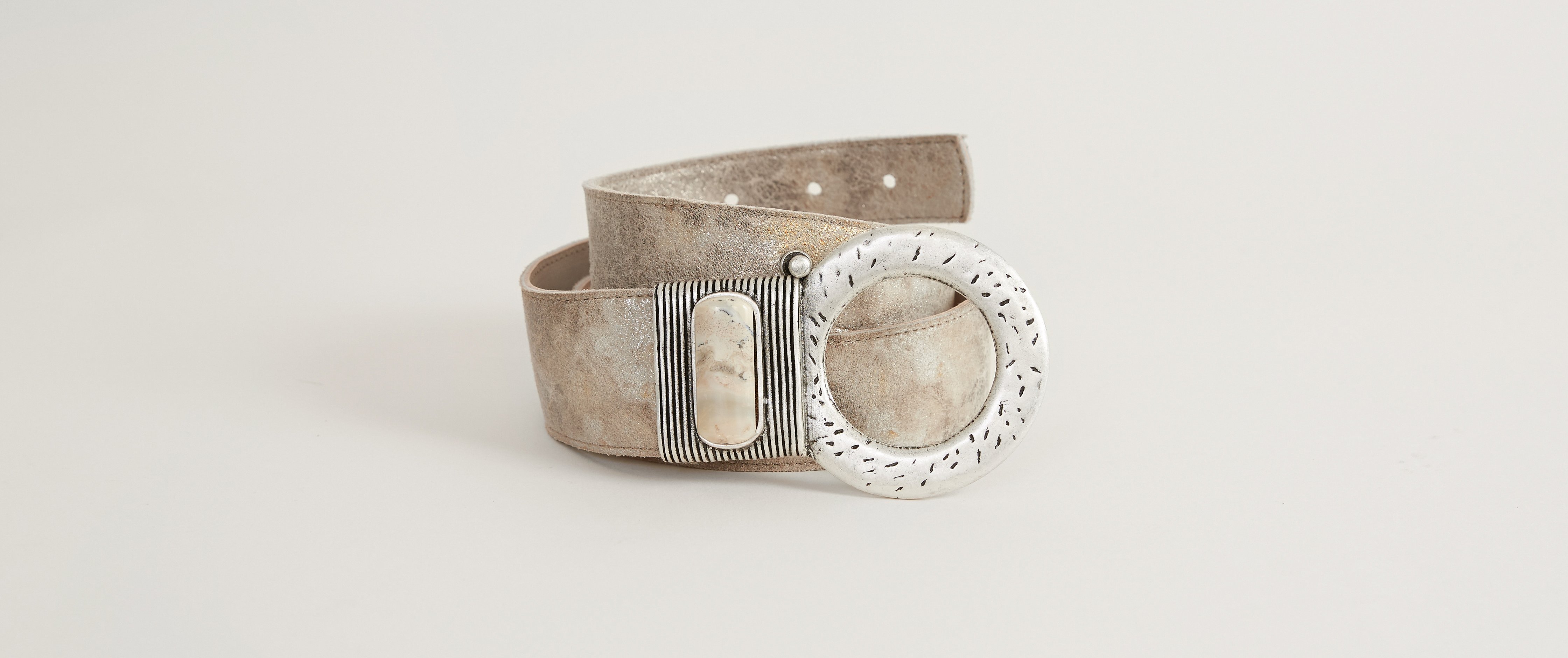 Leatherock Metallic Belt - Clothing in Vintage Silver | Buckle display picture 1
