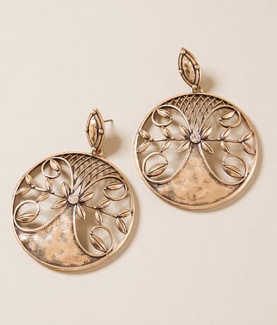 Lainey Wilson Lattice Leaf Earring front view