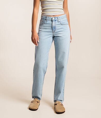 Premium Loose Taper Jean thumbnail 2