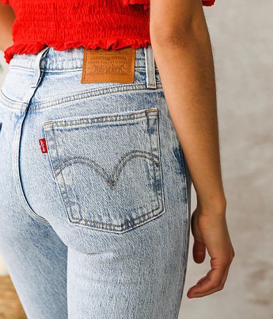 Levi&apos;s&#174; Premium Wedgie Icon Jean BACK_POCKET