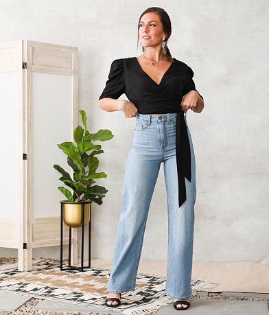 Levi&apos;s&#174; Premium High Loose Straight Jean FULL_RIGHT_SIDE