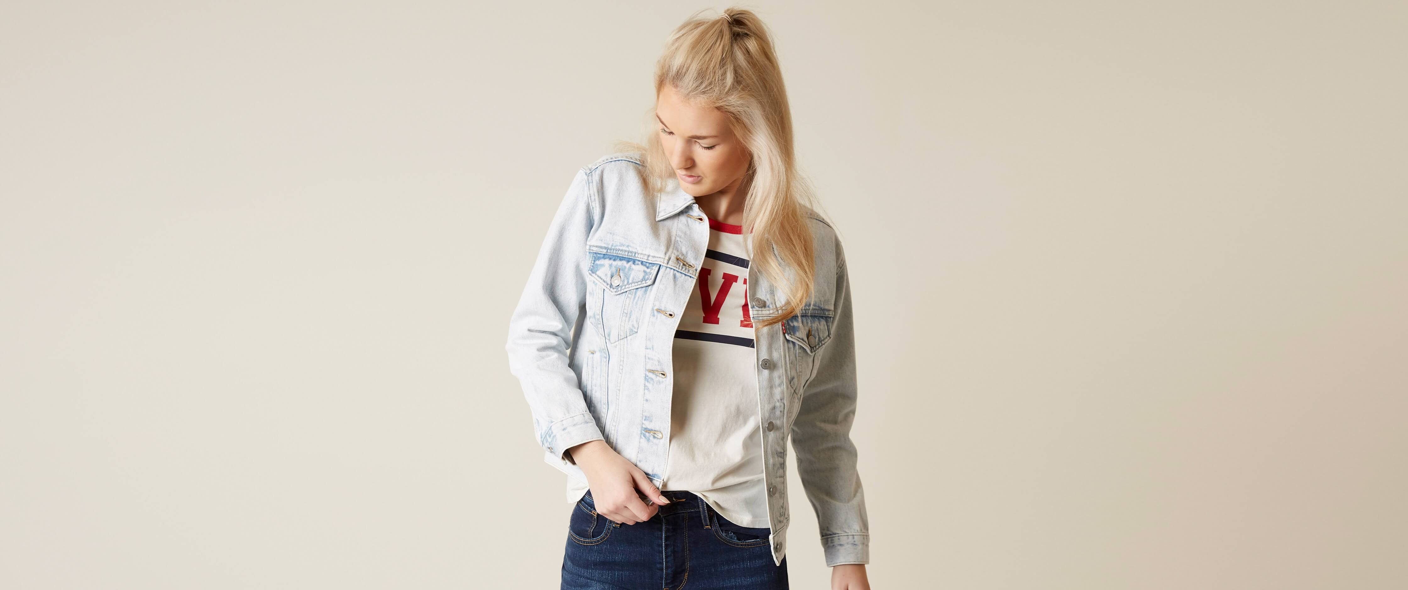 Levi's® Ex-Boyfriend Trucker Jacket Clothing in Static Sound