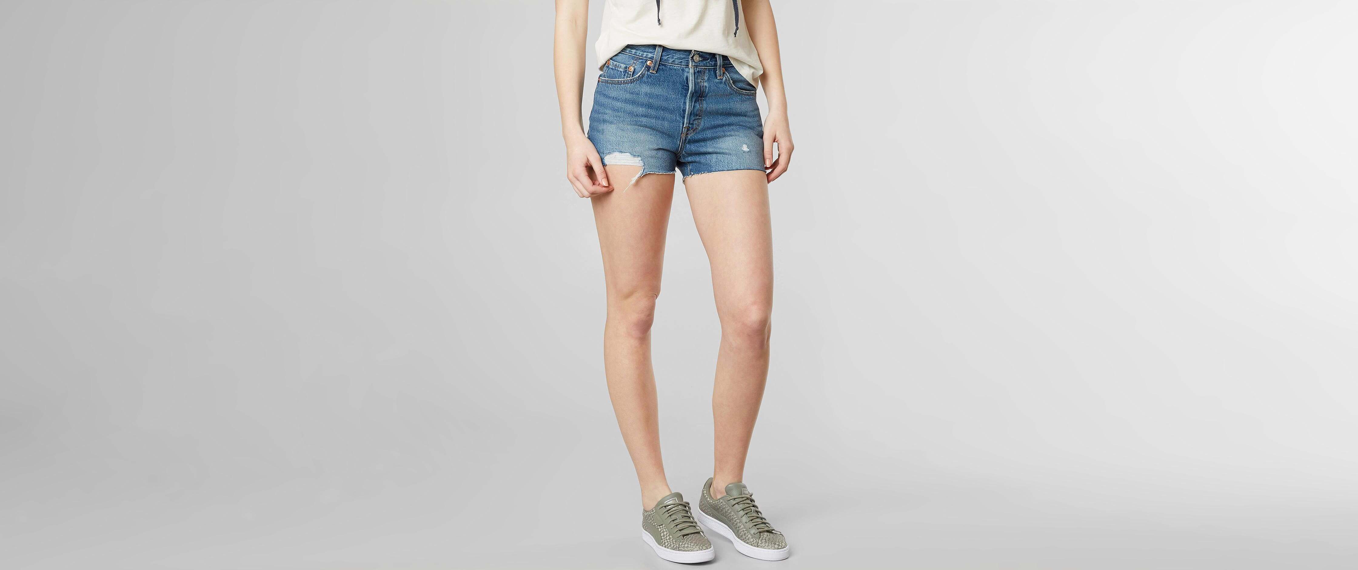 levi's back to your heart shorts