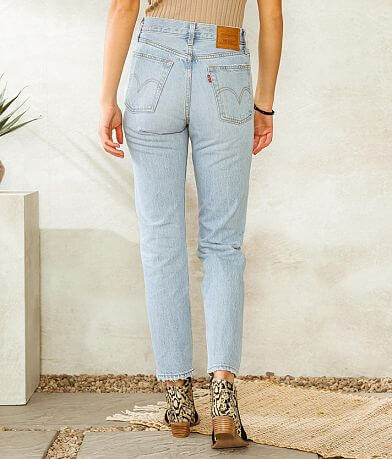 Levi&apos;s&#174; Wedgie Straight Jean BACK