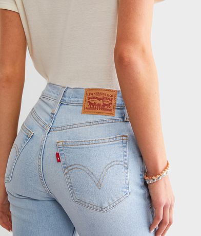 Levi&apos;s&#174; Wedgie Straight Stretch Jean BACK_POCKET