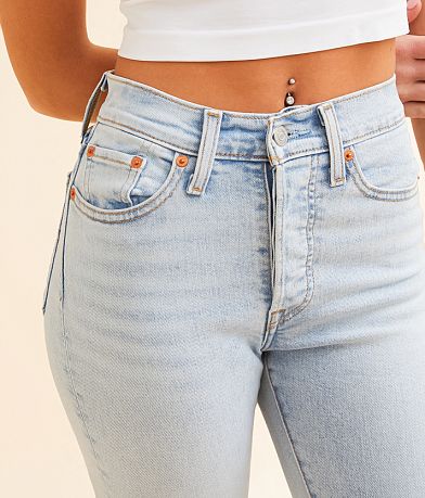 Levi&apos;s&#174; Wedgie Straight Stretch Jean misc detail 1 view