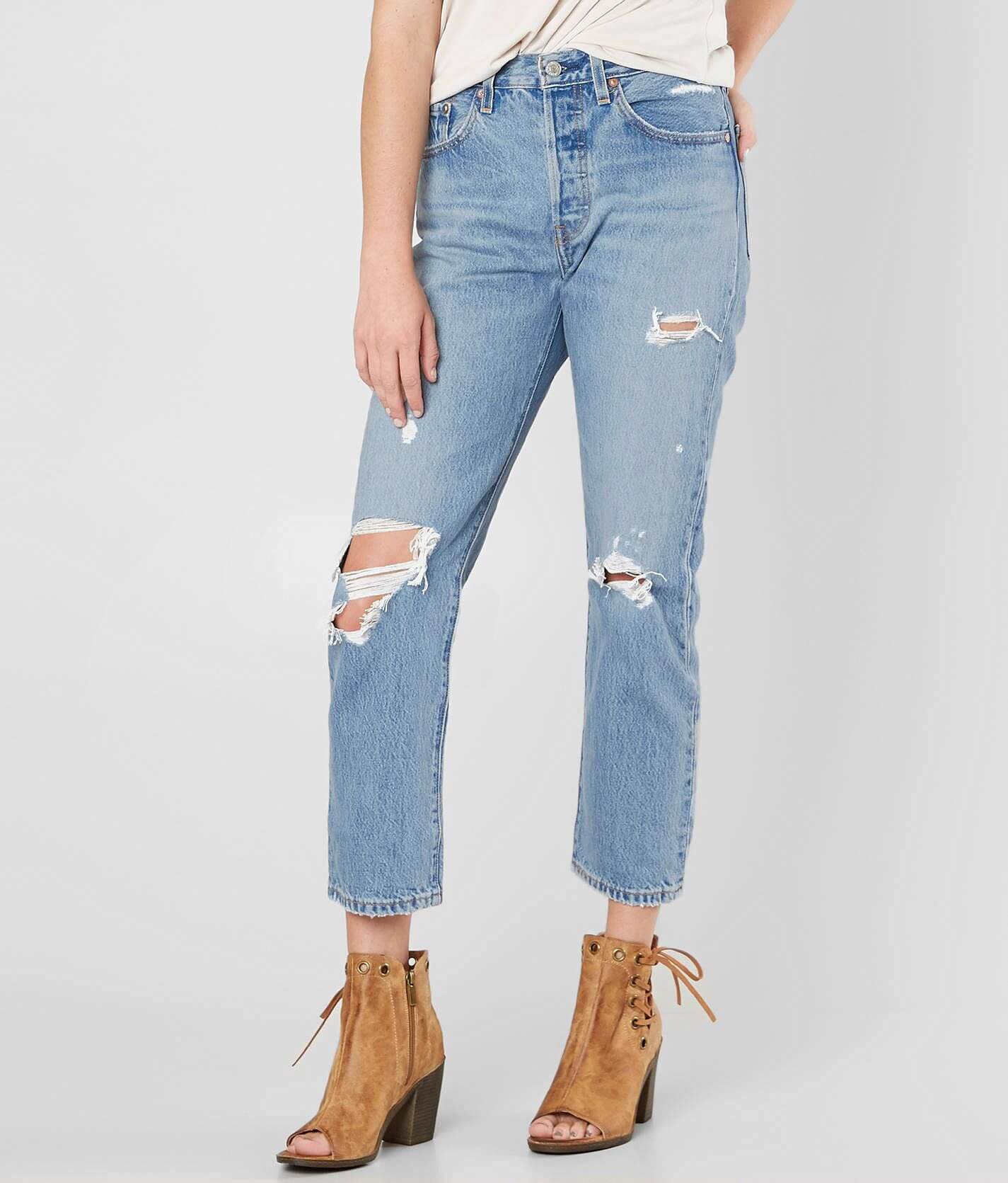 Levi's 501 hotsell crop authentically yours