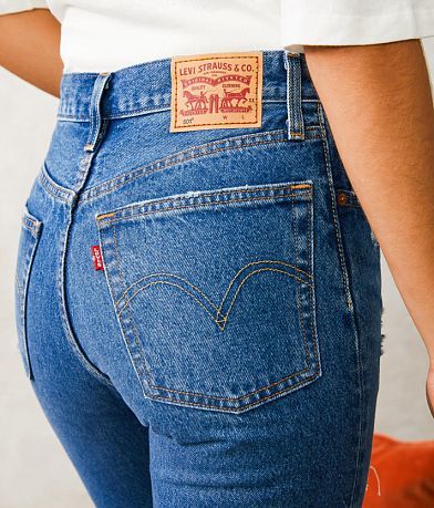 Levi&apos;s&#174; 501&#174; Original Cropped Jean BACK_POCKET