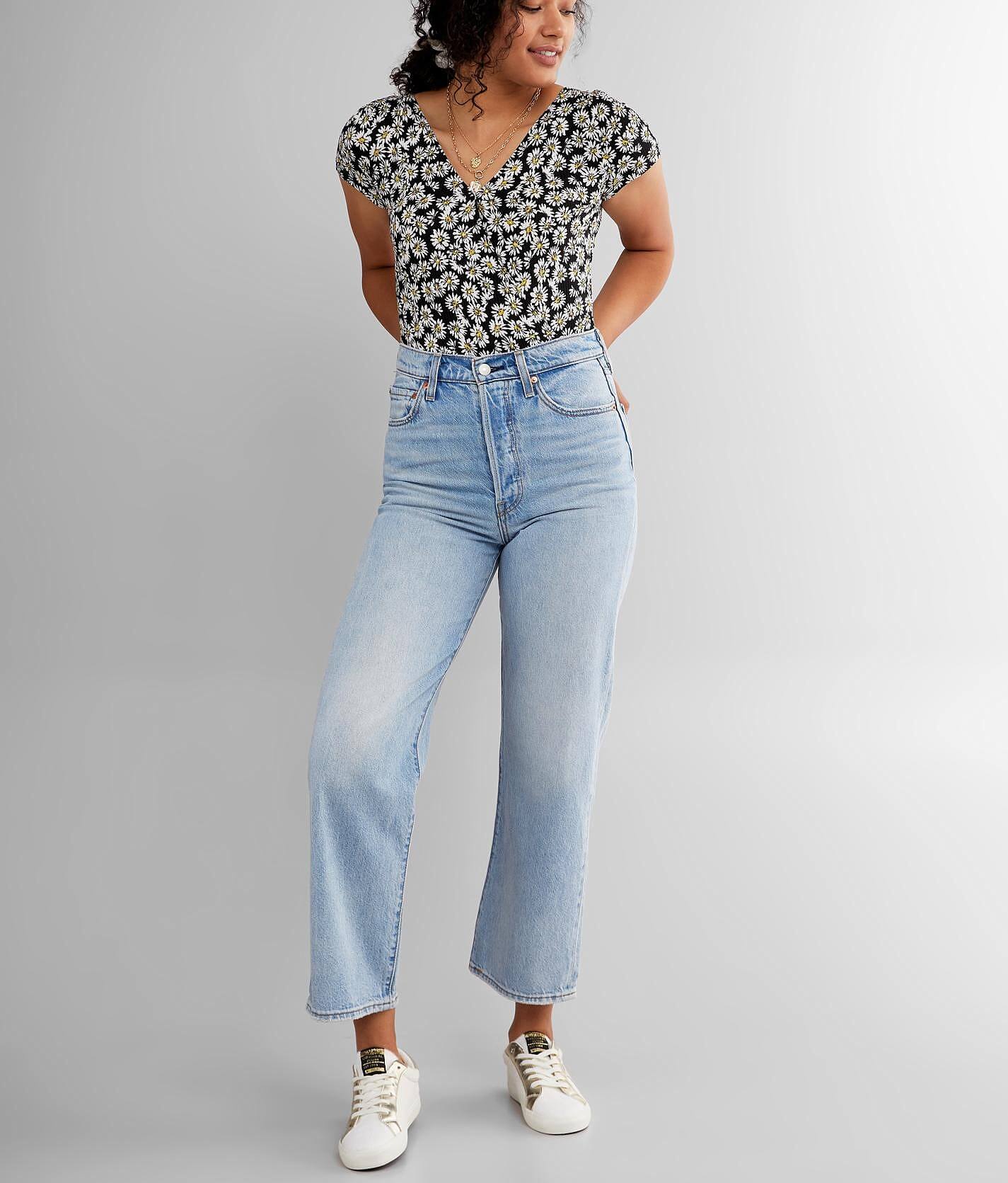 levis straight jeans women