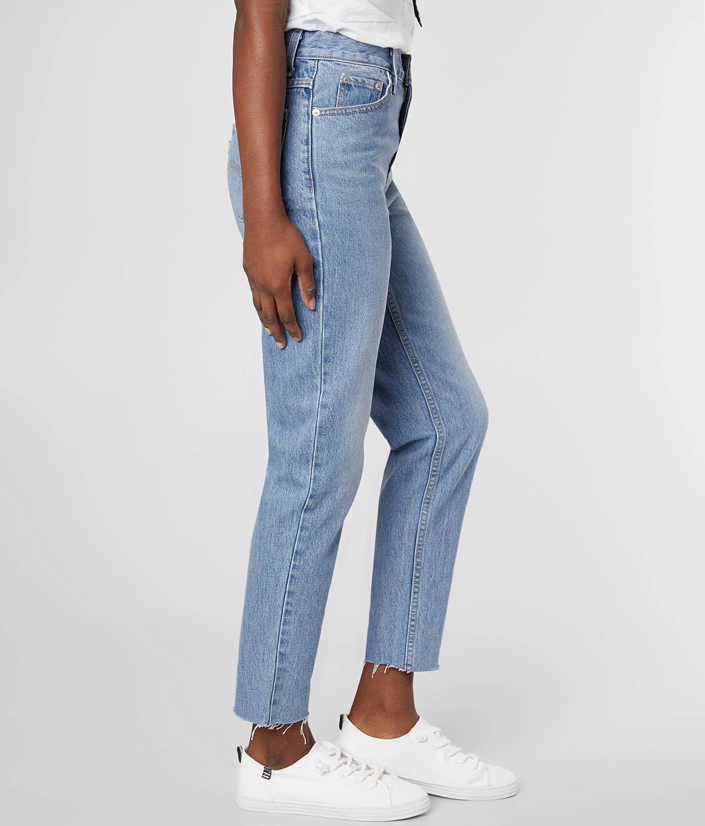 levis mom jeans sneak peek