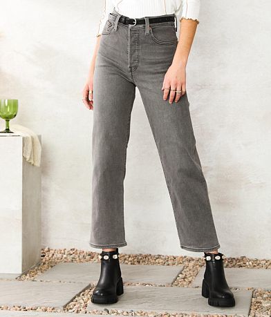 Levi's® Ribcage Straight Ankle Jean front view