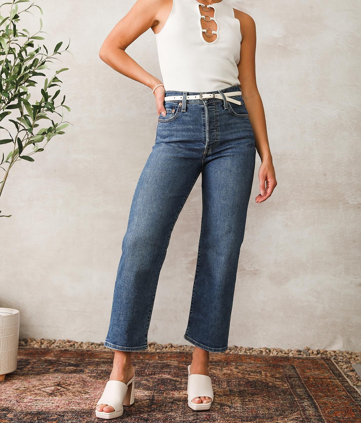 Levi s Ribcage Straight Ankle Jean Women s Jeans in Summer Slide Buckle