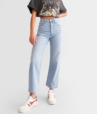 Levi's® Ribcage Ankle Straight Stretch Jean front view