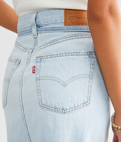 Levi&apos;s&#174; Iconic Denim Maxi Skirt BACK_POCKET