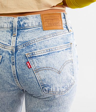 Levi&apos;s&#174; Premium Middy Straight Stretch Jean BACK_POCKET