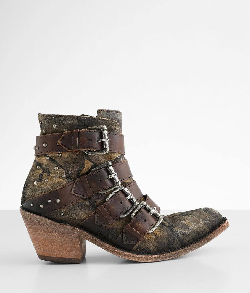 Western on sale buckle boots