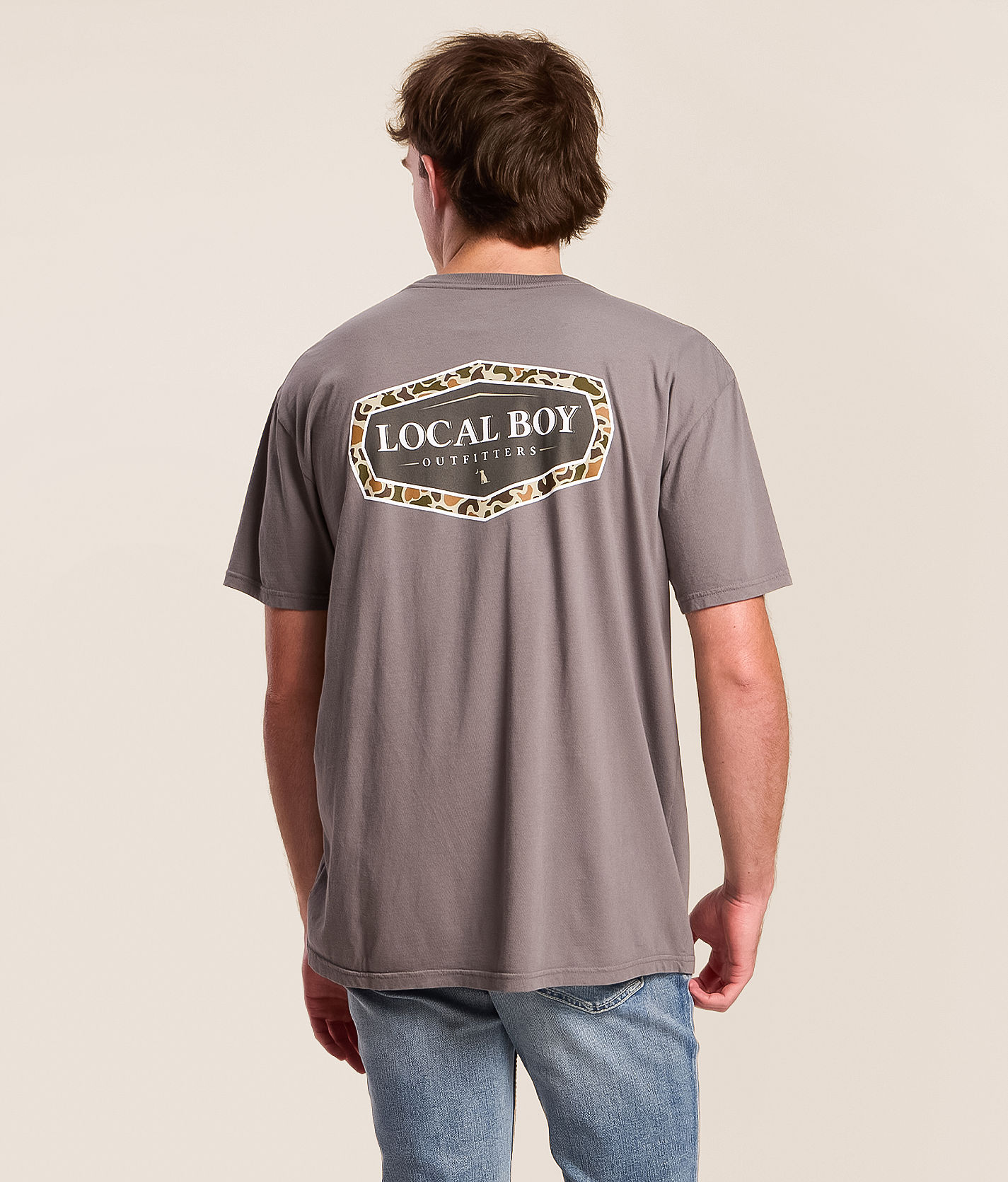 ウェア values Local Boy Outfitters Vintage Emblem T-Shirt - Men's Graphic T