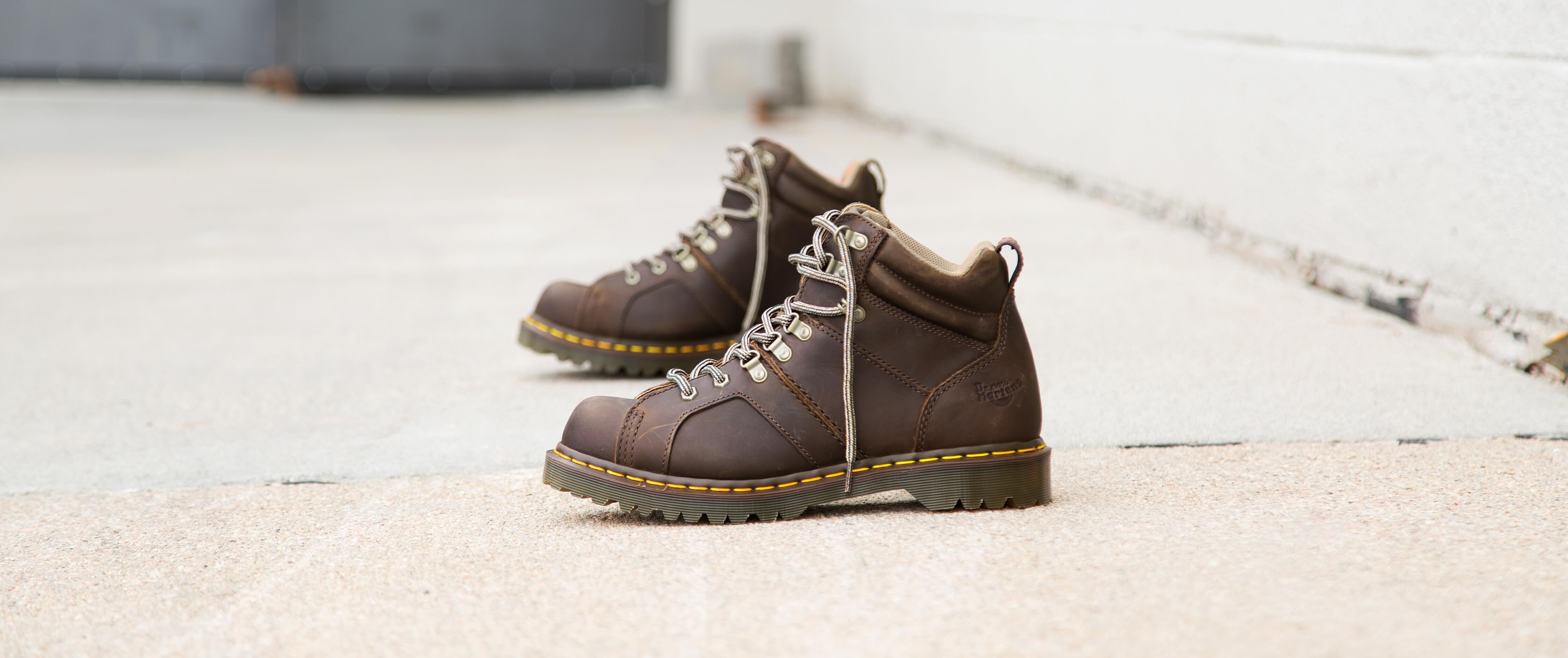 dr martens quincy boot