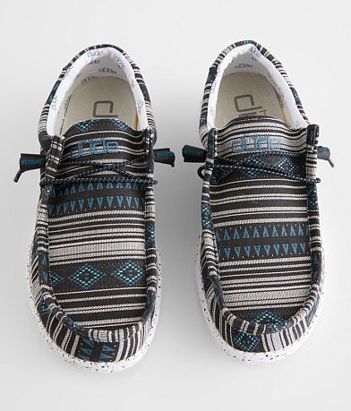 HEYDUDE&#8482; Wally Shoe misc detail 3 view