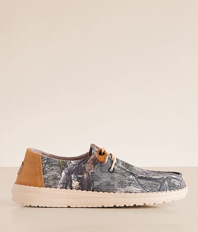 HEYDUDE™ Wendy Mossy Oak® Country Shoe front view