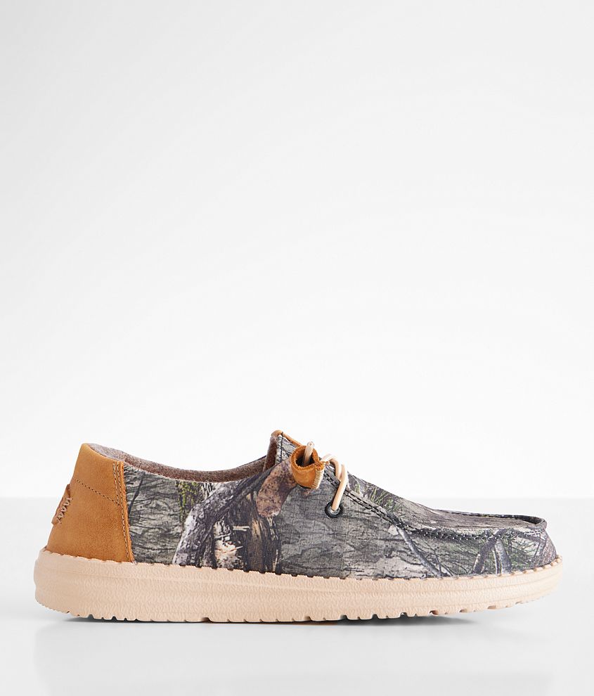 HEYDUDE&#8482; Wendy Mossy Oak&#174; Country Shoe front view