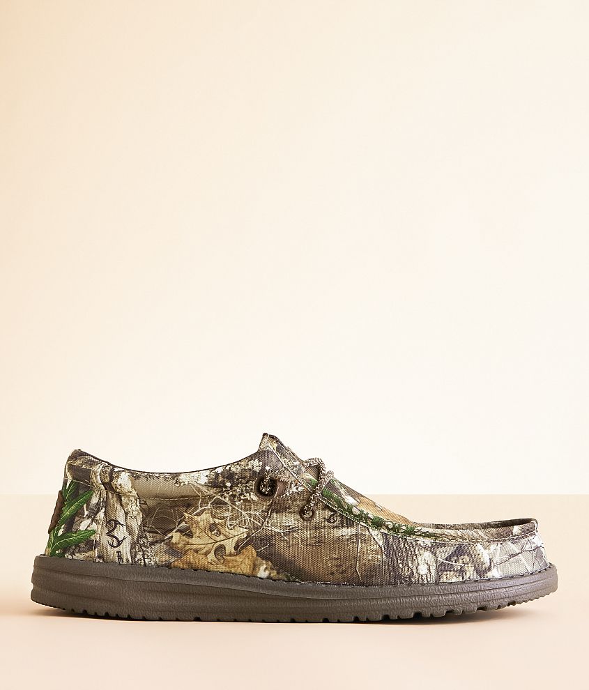 HEYDUDE&#8482; Wally Realtree&#174; Edge Shoe front view