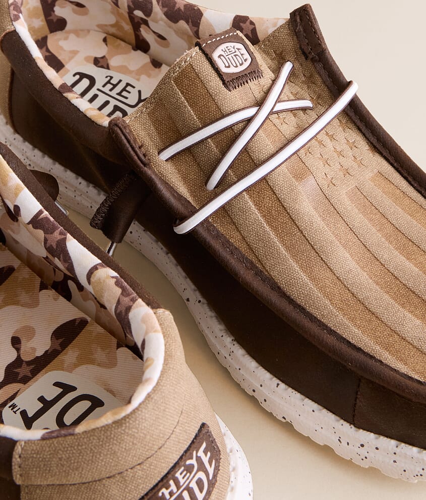 Wally Walls Honor Shoe