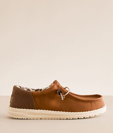 HEYDUDE™ Wally Funk Cattle Shoe front view