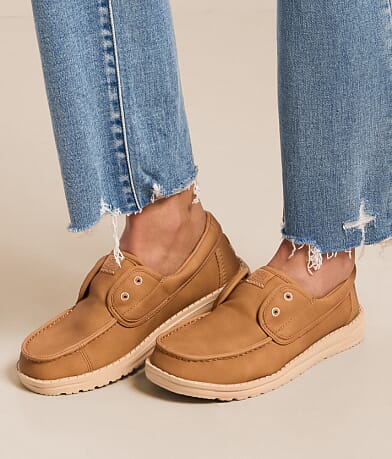 Wendy Cru Classic Shoe thumbnail 7