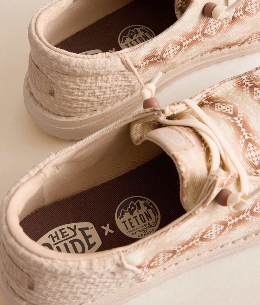 Wendy Funk Waffle Shoe