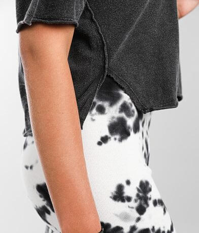 Gilded Intent Split Neck T-Shirt MISC_DETAIL_2