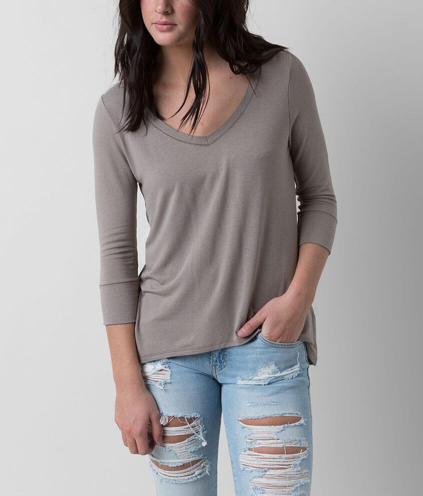 BKE core V-neck Top front view