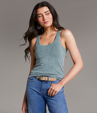 BKE core Contour Tank Top front view
