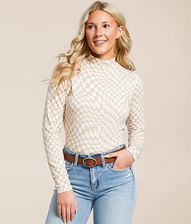 Willow & Root Wavy Checkered Top front view