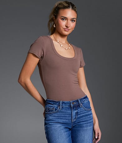 Buckle Black Zoey Ribbed Top front view