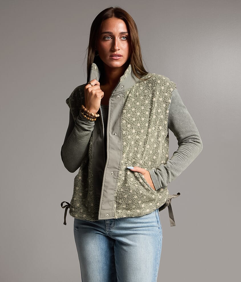 Boundless Edit - Polka Dot Sherpa Vest - thumbnail 2
