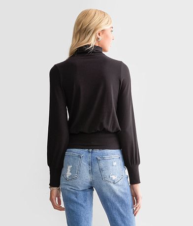 red by BKE Turtleneck Keyhole Top BACK